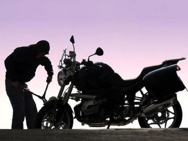 Mơ thấy mất xe máy và tìm lại được