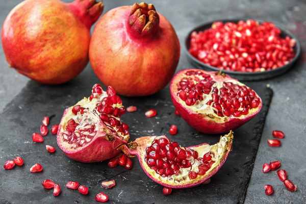 Mộng thấy quả lựu rụng xuống đất
